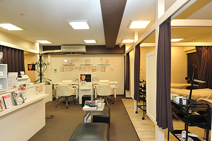 アイラッシュの講座施術モニタ